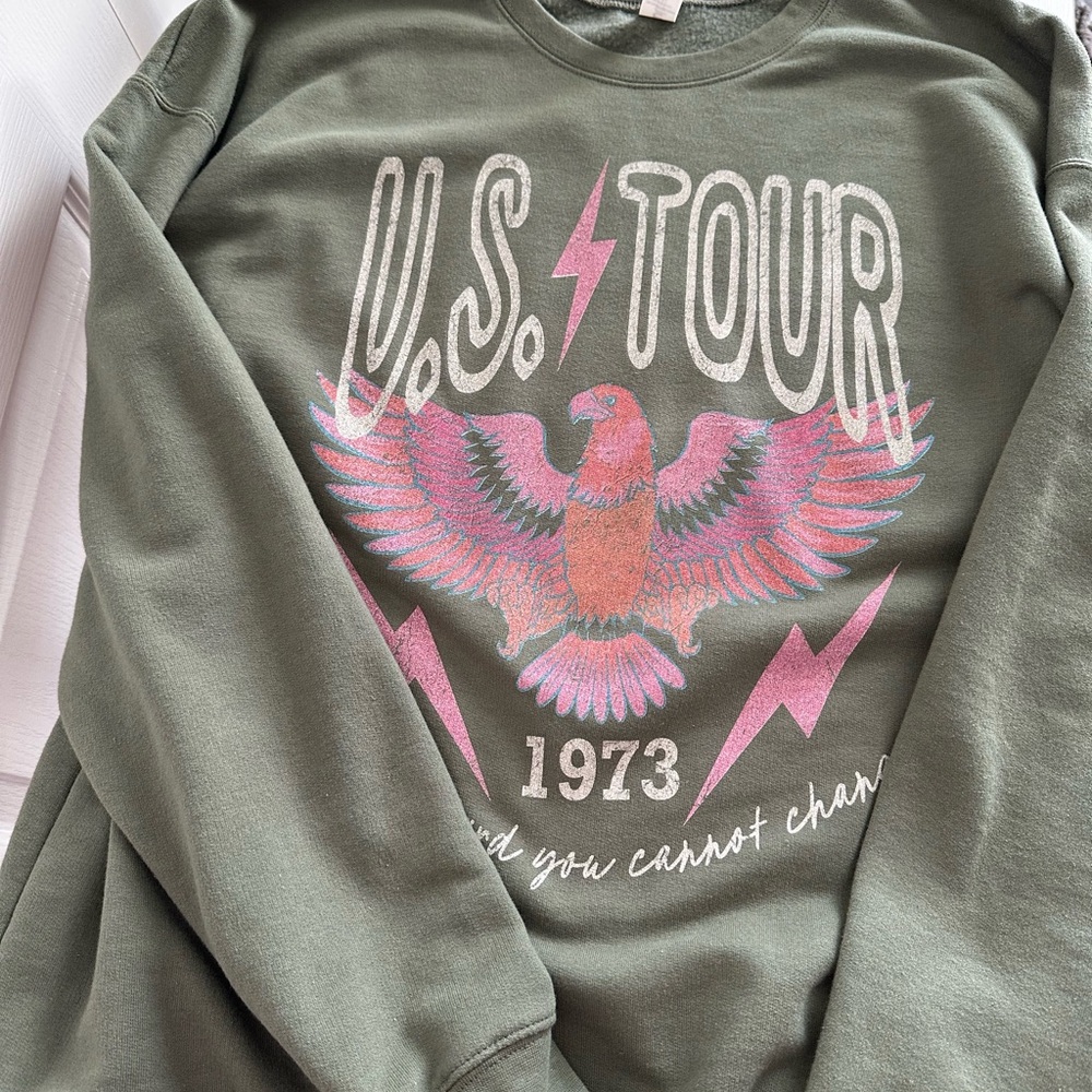 Mountain Moverz U.S.Tour 1973 Retro Women’s Sweatshirt sz L Military Green NWOT - Picture 2 of 5